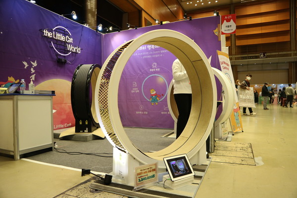 이제는 집사들의 필수품이 된 캣링 @펫헬스