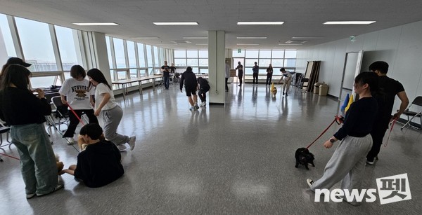 사진 둥글개봉사단