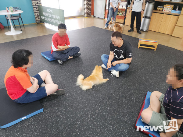 사진 둥글개봉사단