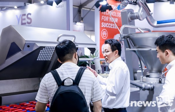 각종 자동화 기계도 선보였다. 사진 펫페어아시아홍보국