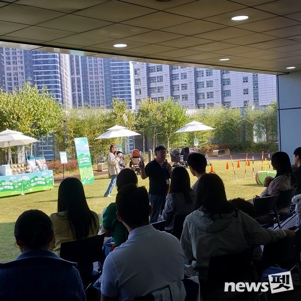 사진 한국유기동물복지협회