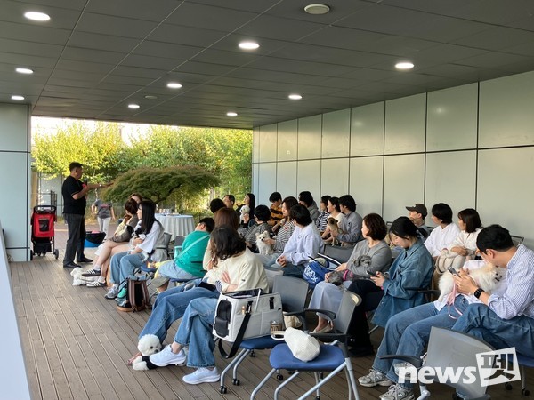 사진 한국유기동물복지협회