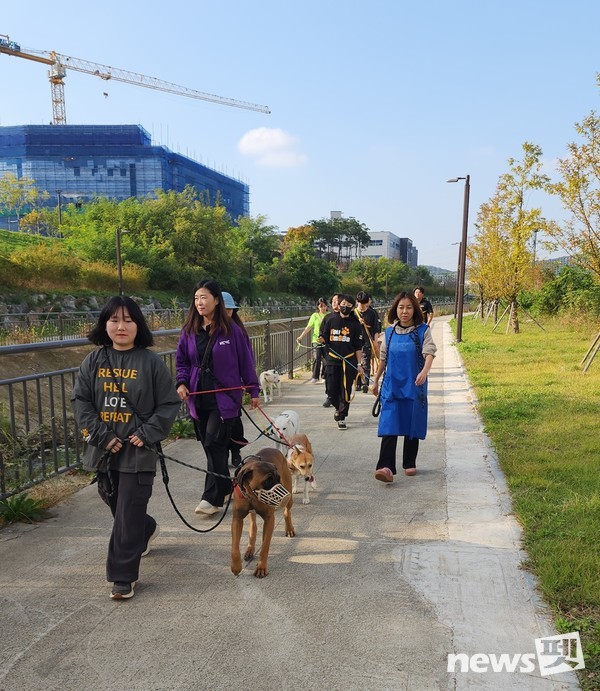 사진 둥글개봉사단