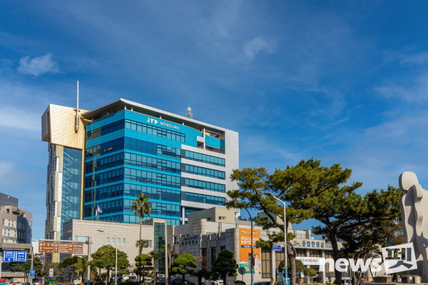 제주테크노파크 본부동(제주벤처마루). 사진 제주테크노파크