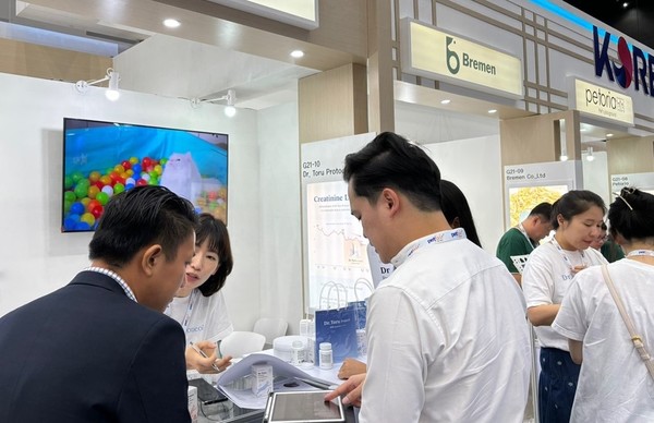 태국 반려동물 박람회 ‘한국관’ 현장 상담. 사진 한국농수산식품유통공사