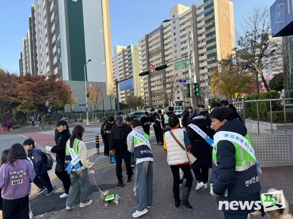 대전에서 진행된 펫티켓 캠페인 모습. 사진 유기견없는도시