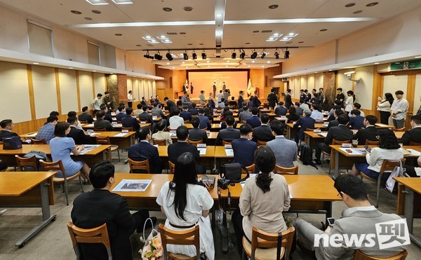 지난 23일 매일경제 본사에서 진행된 ‘매일경제 100대 프랜차이즈 브랜드’ 행사 모습. ⓒ뉴스펫